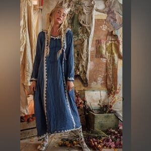 NWOT Magnolia Pearl, Navy dot Eudora Dress. Pristine